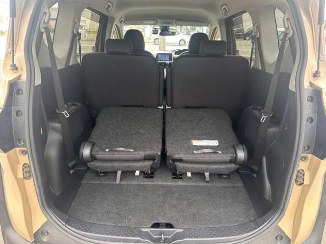 シエンタ1.5 G 4WD　両側パワースライドドア Pスタート ステアリングスイッチ　社外7インチナビ  Bカメラ Bluetooth ワンセグTV 横滑り防止 車線逸脱防止 USBポート 前後ドラレコ 純正エンジンスターターISOFIX対応 オートハイビーム 1500