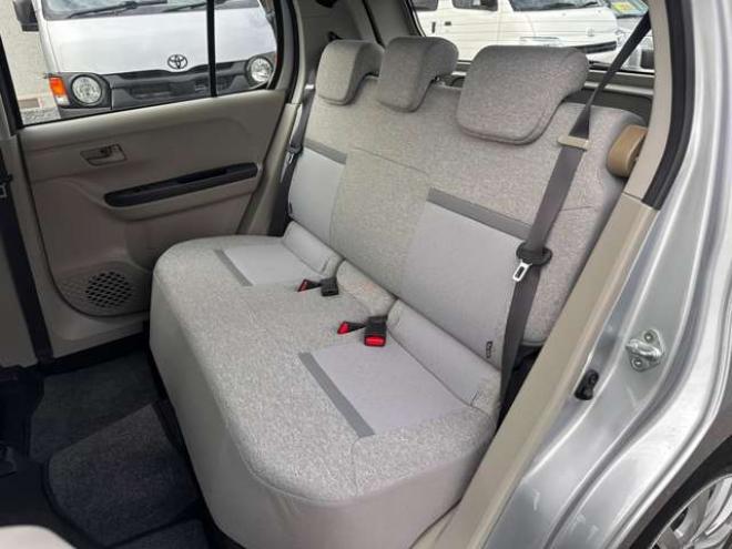パッソ1.0 X 4WD　キーレス アイドリングストップ 横滑り防止 ヘッドライトレベライザー ETC　社外ナビ CD DVD SD USB AM FM Bカメラ　ISOFIX対応　LEDフォグランプ 1000