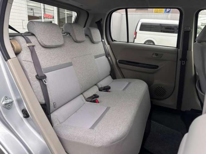 パッソ1.0 X 4WD　キーレス アイドリングストップ 横滑り防止 ヘッドライトレベライザー ETC　社外ナビ CD DVD SD USB AM FM Bカメラ　ISOFIX対応　LEDフォグランプ 1000