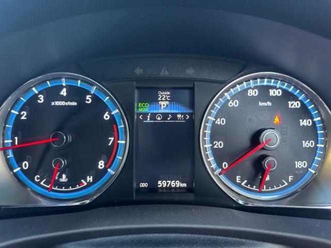 ハリアー2.0 プレミアム アドバンストパッケージ スタイルアッシュ 4WD　前席パワーシート ハーフレザーシート JBLスピーカー パワーバックドア ステアリングスイッチ クルコン オートハイビーム 横滑り防止 車線逸脱防止 シートメモリー 純正9インチナビ　Bluetooth 純正エンスタ ISOFIX 2000