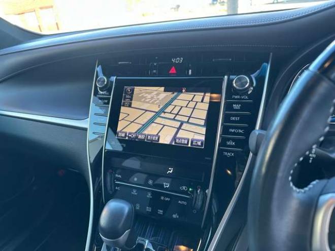ハリアー2.0 プレミアム アドバンストパッケージ スタイルアッシュ 4WD　前席パワーシート ハーフレザーシート JBLスピーカー パワーバックドア ステアリングスイッチ クルコン オートハイビーム 横滑り防止 車線逸脱防止 シートメモリー 純正9インチナビ　Bluetooth 純正エンスタ ISOFIX 2000