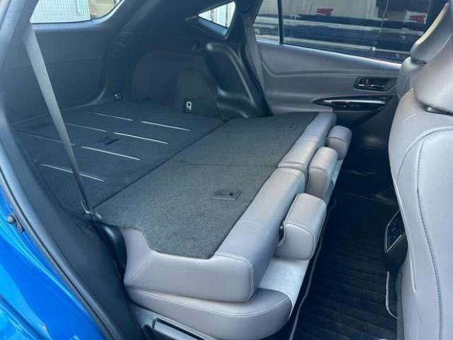 ハリアー2.0 プレミアム アドバンストパッケージ スタイルアッシュ 4WD　前席パワーシート ハーフレザーシート JBLスピーカー パワーバックドア ステアリングスイッチ クルコン オートハイビーム 横滑り防止 車線逸脱防止 シートメモリー 純正9インチナビ　Bluetooth 純正エンスタ ISOFIX 2000