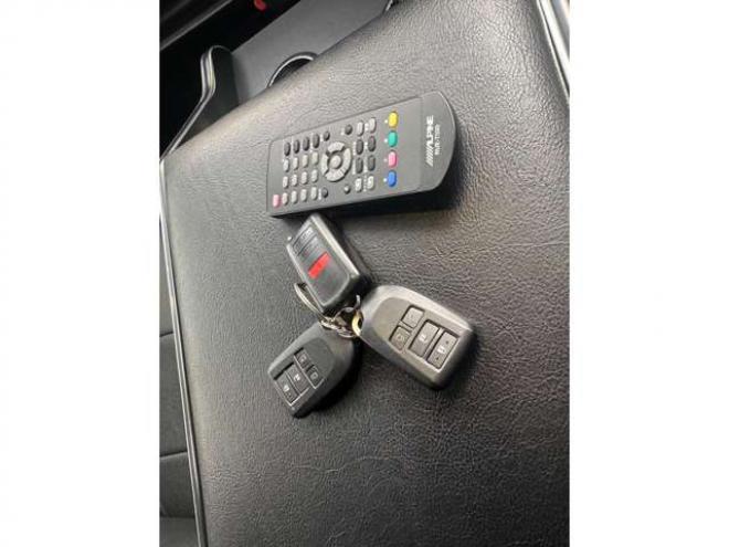 ハイエースバン2.8 スーパーGL ダークプライムII ロングボディ ディーゼルターボ 4WD　社外センターコンソール ステアリングスイッチ 車線逸脱防止 横滑り防止 両側PS オートハイビーム ETC 11インチDA Bカメラ デジタルインナーミラー ドライブレコーダーベッドキット リアヒーター&クーラー  DPF 2800