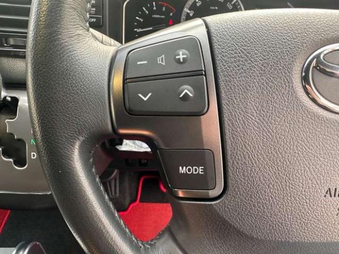 ハイエースバン2.8 スーパーGL ダークプライムII ロングボディ ディーゼルターボ 4WD　社外センターコンソール ステアリングスイッチ 車線逸脱防止 横滑り防止 両側PS オートハイビーム ETC 11インチDA Bカメラ デジタルインナーミラー ドライブレコーダーベッドキット リアヒーター&クーラー  DPF 2800