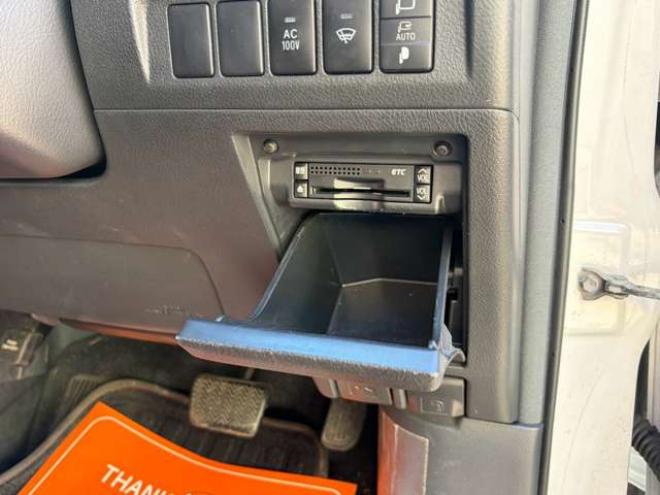 ヴェルファイア2.4 Z プラチナセレクションII タイプゴールド 4WD　リアTV・エンスタ・ETC・両側パワスラ 2400