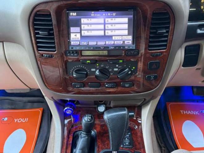 ランドクルーザー100 4.2 VXリミテッド Gセレクション ディーゼルターボ 4WD　エンジンスターター　前後ヒッチメンバー　サンルーフ 4200