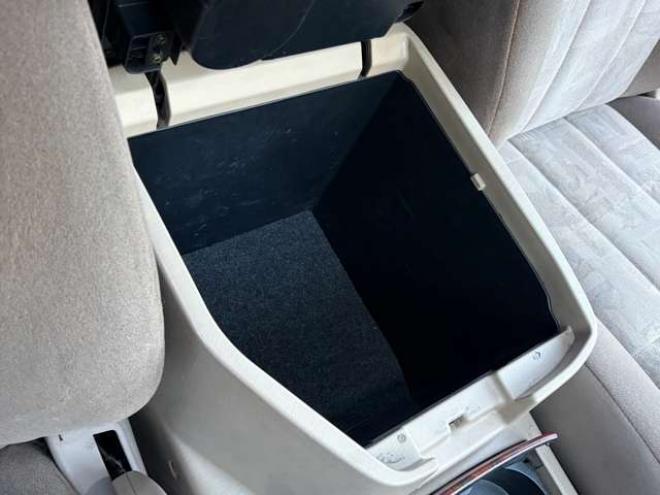 ランドクルーザー100 4.2 VXリミテッド Gセレクション ディーゼルターボ 4WD　エンジンスターター　前後ヒッチメンバー　サンルーフ 4200
