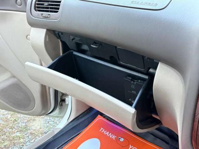 ランドクルーザー100 4.2 VXリミテッド Gセレクション ディーゼルターボ 4WD　エンジンスターター　前後ヒッチメンバー　サンルーフ 4200