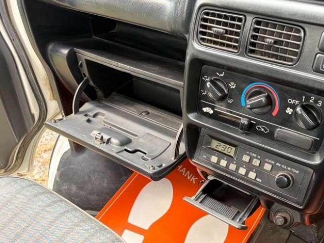 アクティトラック SDX 4WD　4WD　5マニュアル　6.1万km 660
