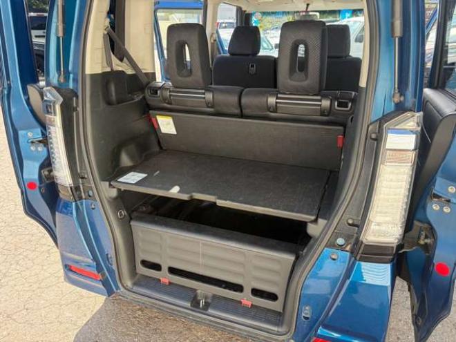 N-BOX+カスタムG 4WD　ワンオーナー車4WD　社外ナビ　地デジ　純正スターターETCスペアキー 660