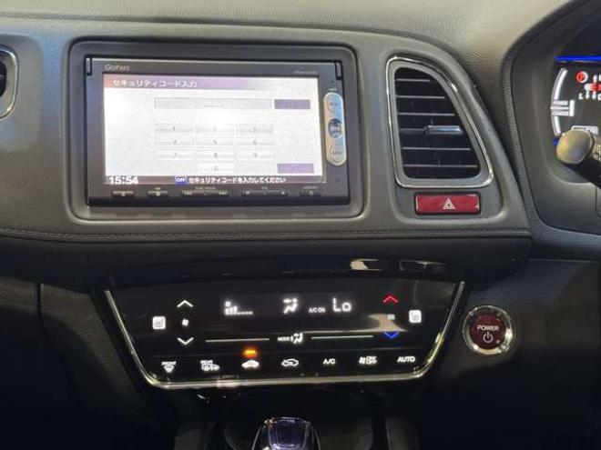 ヴェゼル1.5 ハイブリッド X 4WD　ナビ　TV　Bカメラ　Bluetooth　夏冬タイヤ 1500