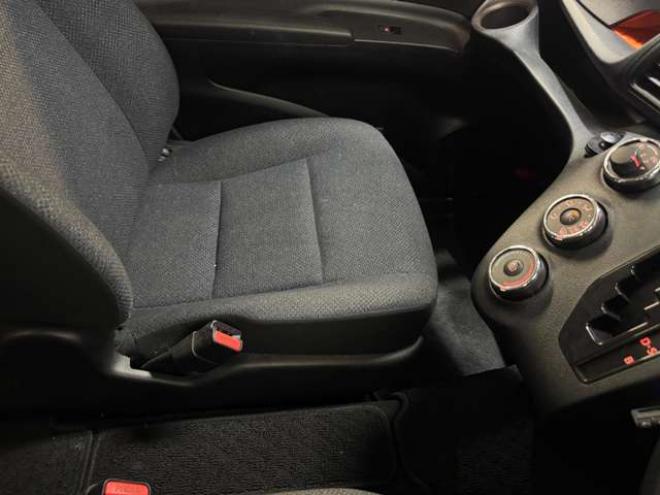 シエンタ1.5 X Vパッケージ 4WD　夏冬タイヤ　ナビ　TV　Bカメラ Bluetooth 1500