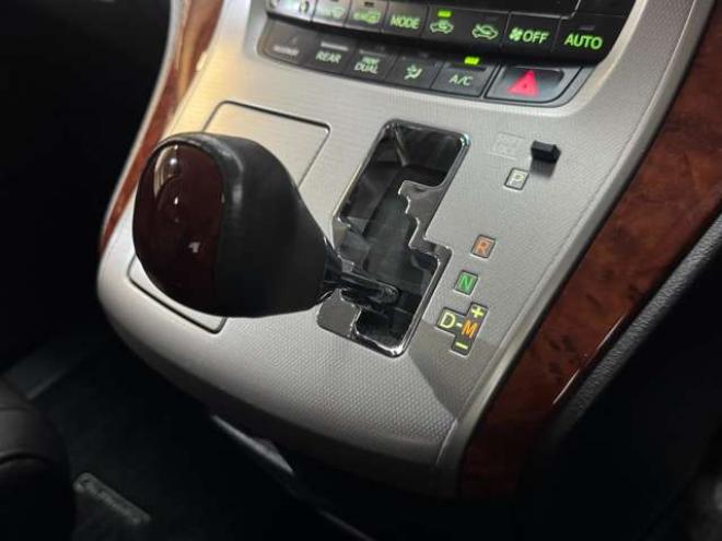 アルファード2.4 240S プライムセレクションII 4WD　ナビ　TV　Bカメラ　Bluetooth　フリップダウン　両側Pスライド　パワーバックドア 2400