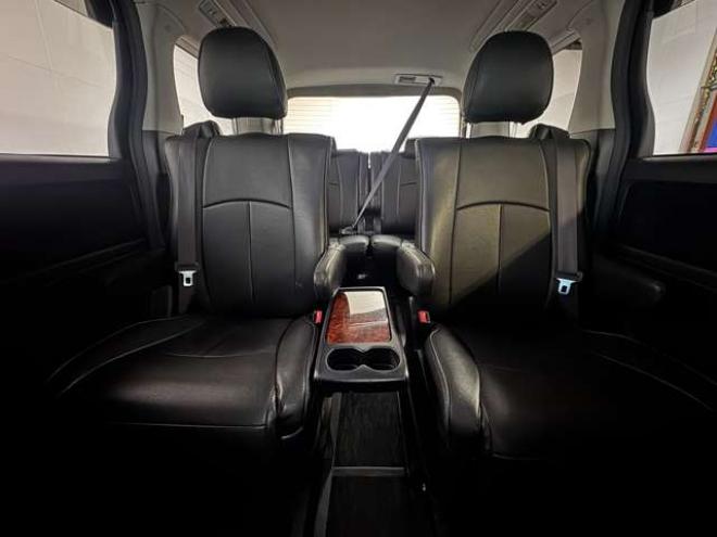 アルファード2.4 240S プライムセレクションII 4WD　ナビ　TV　Bカメラ　Bluetooth　フリップダウン　両側Pスライド　パワーバックドア 2400