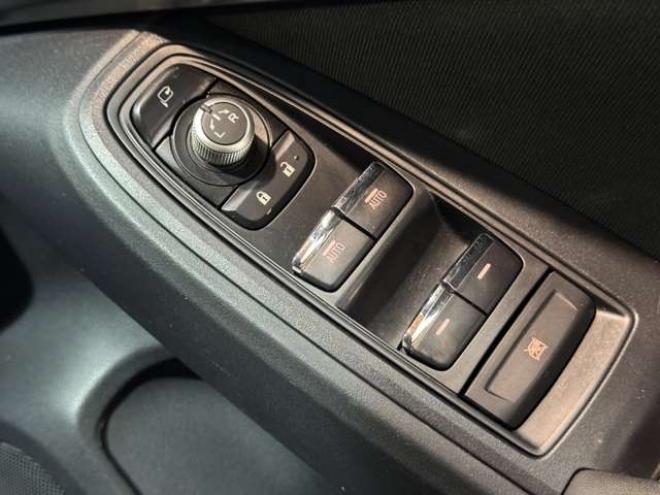 インプレッサスポーツ 2.0 i-L アイサイト 4WD　ナビ　TV　Bluetooth　アイサイト　Bカメラ 2000