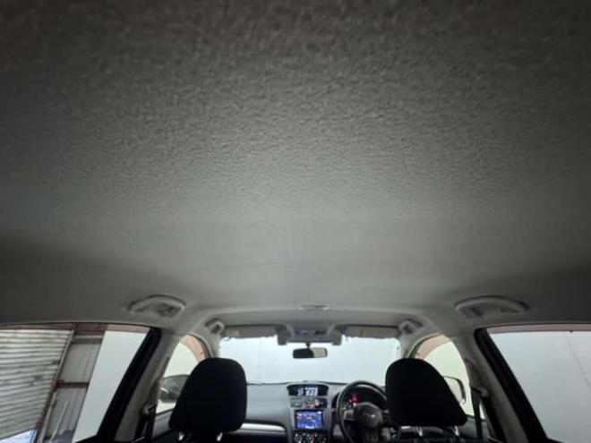 インプレッサXV2.0i-L アイサイト 4WD　ナビ　TV　Bluetooth　夏冬タイヤ 2000