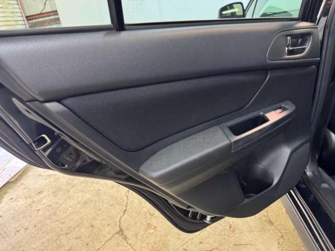 インプレッサXV2.0i-L アイサイト 4WD　ナビ　TV　Bluetooth　夏冬タイヤ 2000
