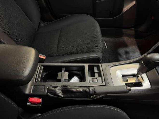 インプレッサXV2.0i-L アイサイト 4WD　ナビ　TV　Bluetooth　夏冬タイヤ 2000
