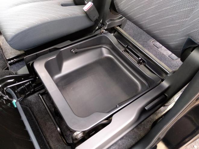 スペーシアスペーシア Ｇ ４ＷＤ　ＡＢＳ　スマートキー　Ｐスタート　アイドリングストップ　エネチャージ　エンスタ　ＥＴＣ　ナビＴＶ　バックカメラ　ブルーツース　Ｆ席シートヒーター　夏冬タイヤ付　車検令和１０年１０月　保証１年付 4WD 660 5Dr