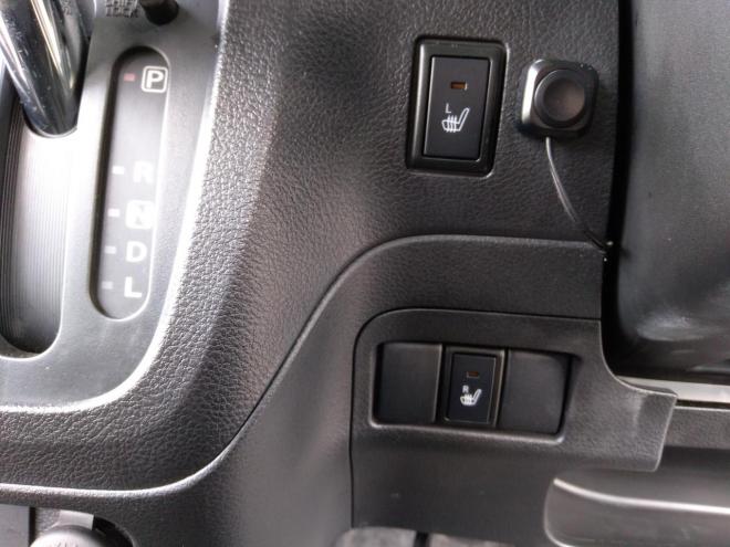 スペーシアスペーシア Ｇ ４ＷＤ　ＡＢＳ　スマートキー　Ｐスタート　アイドリングストップ　エネチャージ　エンスタ　ＥＴＣ　ナビＴＶ　バックカメラ　ブルーツース　Ｆ席シートヒーター　夏冬タイヤ付　車検令和１０年１０月　保証１年付 4WD 660 5Dr