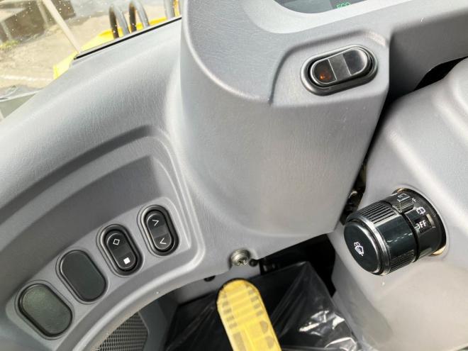 ホイールローダコマツ　中古　WA100-6　建機