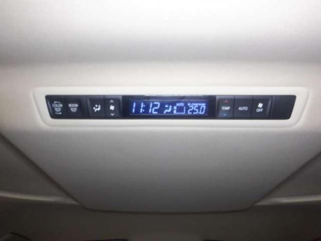 ヴェルファイアハイブリッド 2.5 V E-Four 4WD　本州仕入・ナビ・TV・B/T・フロントカメラ・バックカメラ・両側電動・ハーフレザーシート・LEDヘッドライト・メモリー付き電動シート・スマートキー・プッシュスタート・クルコン・クリアランスソナー・ETC 2500