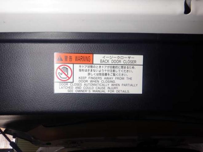 ヴェルファイアハイブリッド 2.5 V E-Four 4WD　本州仕入・ナビ・TV・B/T・フロントカメラ・バックカメラ・両側電動・ハーフレザーシート・LEDヘッドライト・メモリー付き電動シート・スマートキー・プッシュスタート・クルコン・クリアランスソナー・ETC 2500