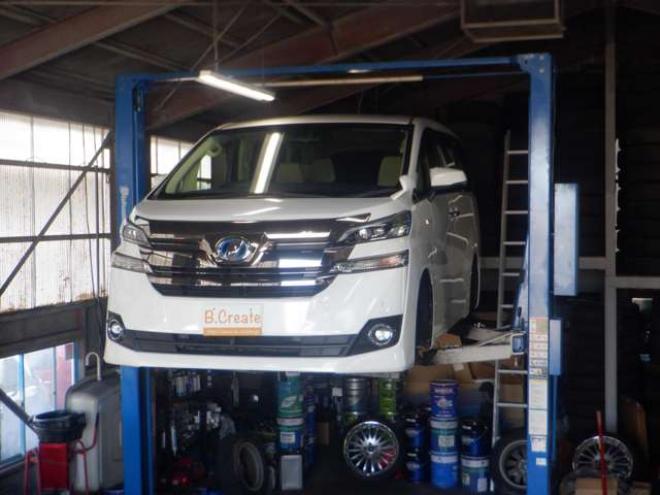 ヴェルファイアハイブリッド 2.5 V E-Four 4WD　本州仕入・ナビ・TV・B/T・フロントカメラ・バックカメラ・両側電動・ハーフレザーシート・LEDヘッドライト・メモリー付き電動シート・スマートキー・プッシュスタート・クルコン・クリアランスソナー・ETC 2500
