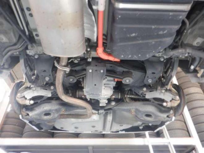ヴェルファイアハイブリッド 2.5 V E-Four 4WD　本州仕入・ナビ・TV・B/T・フロントカメラ・バックカメラ・両側電動・ハーフレザーシート・LEDヘッドライト・メモリー付き電動シート・スマートキー・プッシュスタート・クルコン・クリアランスソナー・ETC 2500