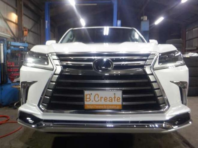 レクサスLX 570 4WD　本州仕入・ナビ・TV・B/T・全方位カメラ・サンルーフ・革シート・マクレビ・モデリスタエアロ・マフラー・リアエンタメ・LEDヘッドライト・パワーバックドア・HUD・BSM・クールボックス・シートヒーター・ 5700