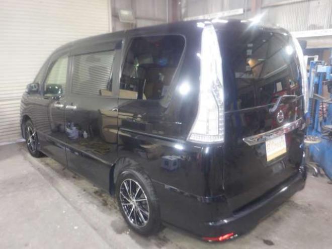 セレナ2.0 ハイウェイスター 4WD　ナビ・TV・Bカメラ・B/T・両側電動・LEDヘッドライト・フリップダウンモニター・後期型・インテリキー・プッシュスタート・クルコン・アイドリングストップ・純正エンスタ・フルフラットシート・ト・寒冷地仕様 2000