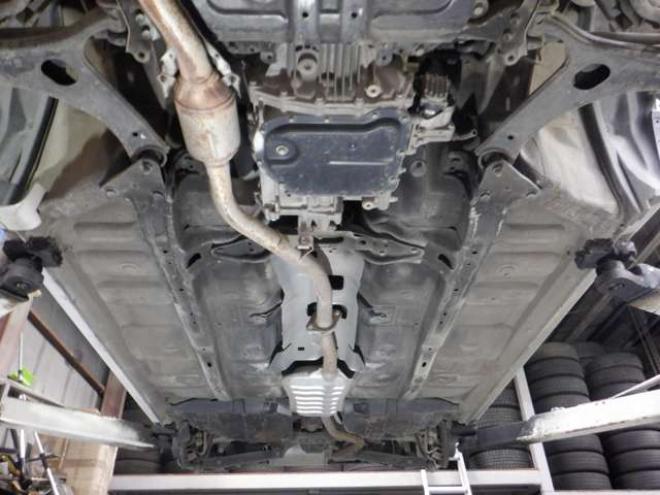 インプレッサスポーツ 1.6 i-L 4WD　ナビ・TV・B/T・Bカメラ・アイドリングストップ・スマートキー・プッシュスタート・HID・ヘッドライトウォッシャー・ETC・フォグランプ・オートエアコン・ドアバイザー・DVD再生 1600