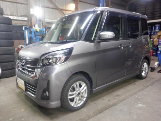 デイズルークスハイウェイスターX 4WD　本州仕入・後期型・ナビ・TV・B/T・アラウンドビューモニター・パワスラ・LEDヘッドライト・アイドリングストップ・衝突軽減・オートマチックハイビーム・ETC・シートヒーター・リア席サンシェード・インテリキー 660