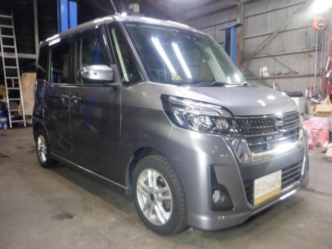 デイズルークスハイウェイスターX 4WD　本州仕入・後期型・ナビ・TV・B/T・アラウンドビューモニター・パワスラ・LEDヘッドライト・アイドリングストップ・衝突軽減・オートマチックハイビーム・ETC・シートヒーター・リア席サンシェード・インテリキー 660
