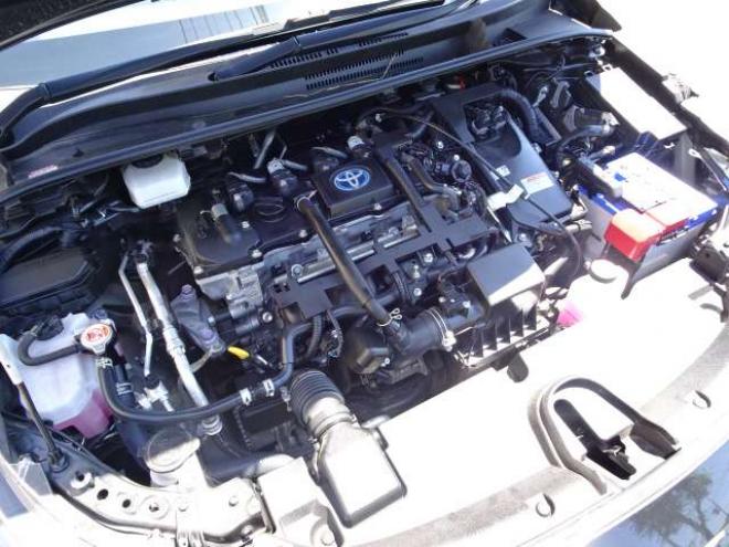 カローラツーリング 1.8 ハイブリッド S E-Four 4WD　本州車　HVシステム含保証2年/走行距離無制限プレミアムプラン付　4WD　セーフティセンス　ディスプレイオーディオ　地デジ　バックカメラ　HDMI入力　LEDヘッドライト　LEDフォグ　ブレーキホールド　AC100V 1800