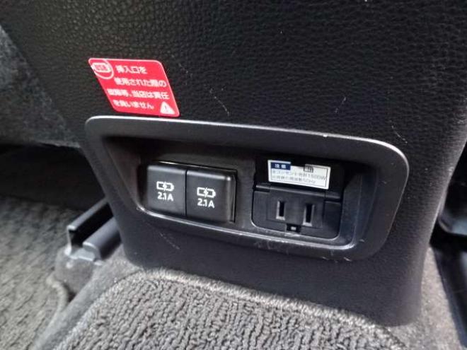 カローラツーリング 1.8 ハイブリッド S E-Four 4WD　本州車　HVシステム含保証2年/走行距離無制限プレミアムプラン付　4WD　セーフティセンス　ディスプレイオーディオ　地デジ　バックカメラ　HDMI入力　LEDヘッドライト　LEDフォグ　ブレーキホールド　AC100V 1800