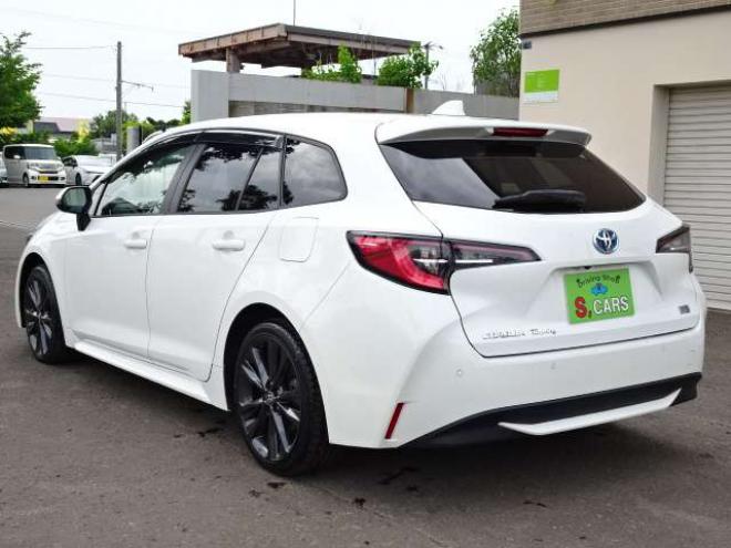 カローラツーリング 1.8 ハイブリッド G-X プラス E-Four 4WD　ハイブリッド機構含保証2年/走行距離無制限　4WD　ワンオーナー セーフティセンス ディスプレイオーディオ・ナビ　バックカメラ　LEDヘッドライト　W/B純正17インチアルミホイール ミラーヒーター 6SRS スマートキー 1800