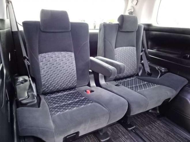 アルファード2.5 S 4WD　本州車　保証1年/走行距離無制限　4WD　両側パワースライドドア　社外9型ナビ　地デジ　バックカメラ　Bluetooth接続　LEDヘッドライト　ビルトインETC　純正18インチアルミ 2500
