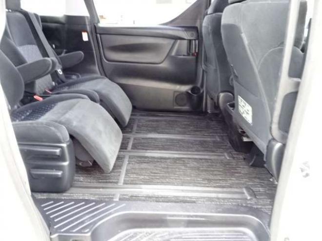 アルファード2.5 S 4WD　本州車　保証1年/走行距離無制限　4WD　両側パワースライドドア　社外9型ナビ　地デジ　バックカメラ　Bluetooth接続　LEDヘッドライト　ビルトインETC　純正18インチアルミ 2500