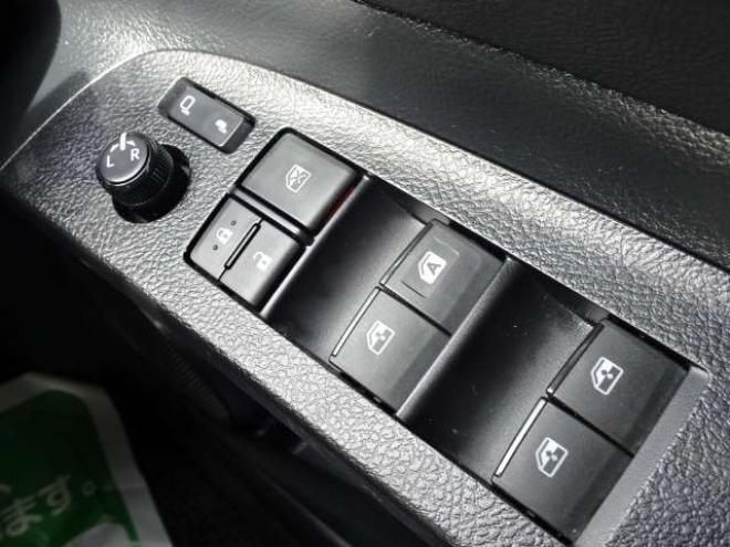 シエンタ1.5 G 4WD　本州車　保証1年/走行距離無制限　4WD　純正ナビ　地デジ　バックカメラ　ビルトインETC　11型フリップダウンモニタ　スマートキー　プッシュスタート シートヒーター　両側パワースライドドア 1500