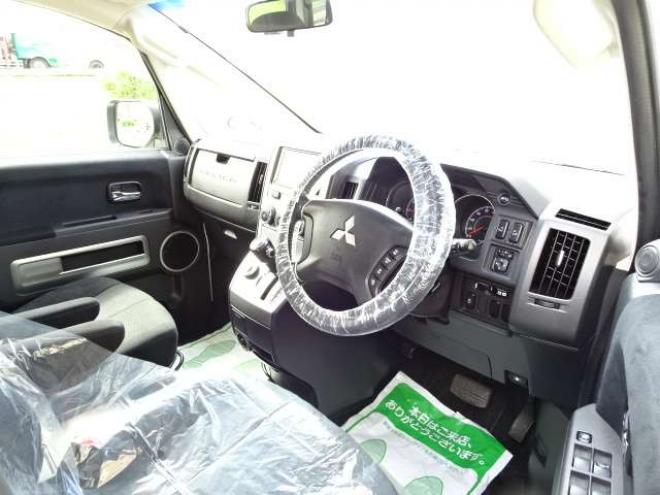 デリカD：5 2.4 G パワーパッケージ 4WD　本州車　保証1年/走行距離無制限　4WD　両側パワースライドドア　社外ナビ　地デジ　バックカメラ　ETC　Bluetooth接続　純正HID　純正18インチアルミホイール　前後ドラレコ　クルーズコントロール　パドルシフト 2400