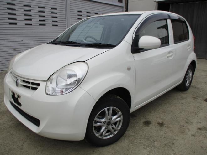 パッソ1.0 X 4WD　ナビ・TV・キーレス・7.9万キロ 1000