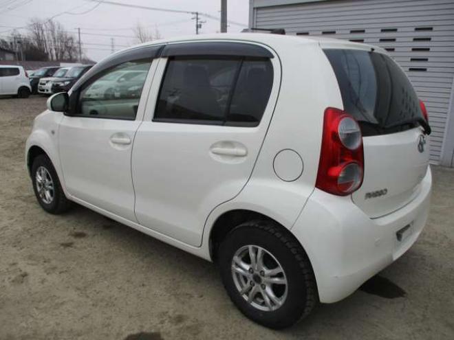 パッソ1.0 X 4WD　ナビ・TV・キーレス・7.9万キロ 1000