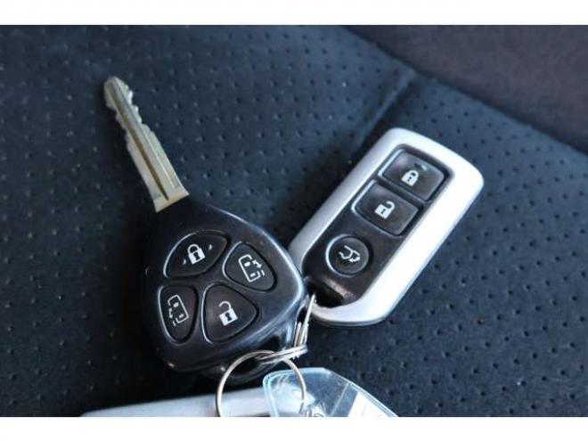 アルファード2.4 V AS プラチナセレクションII 4WD　両側パワースライドドア・ナビ・TV・バックカメラ・パワーバックドア 2400