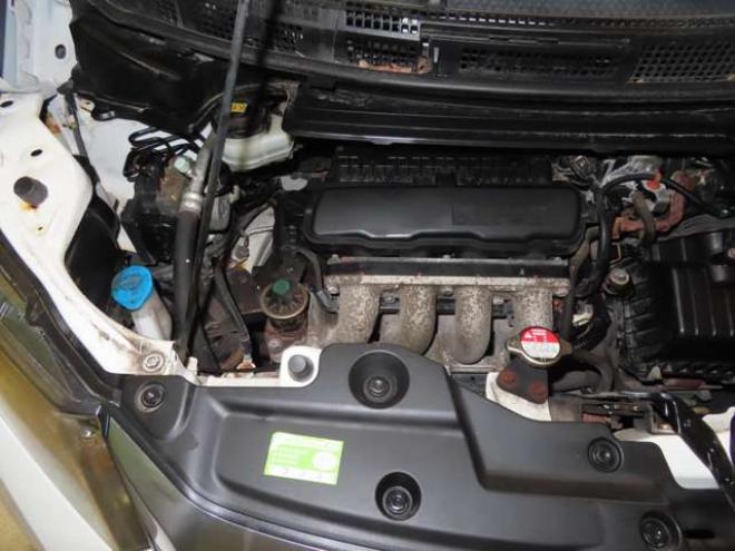 フリードスパイク1.5 G ジャストセレクション 4WD　防錆塗装4WDTVナビETC 1500