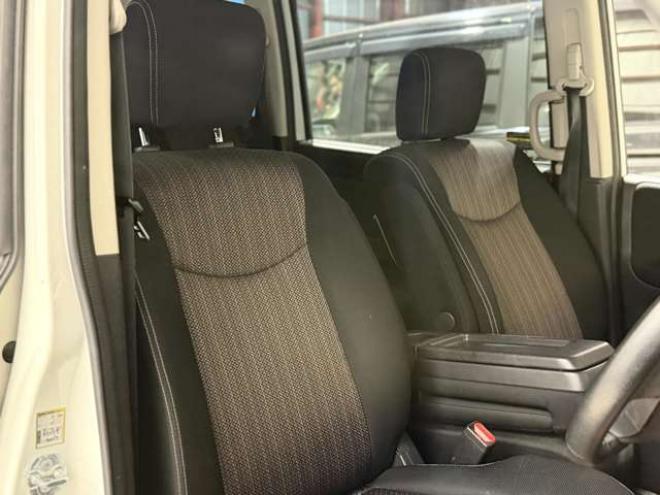 セレナ2.0 ハイウェイスター Vセレクション+Safety アドバンストセーフティ パッケージ 4WD　防錆塗装4WDTVナビBカメETC夏冬タイヤ 2000