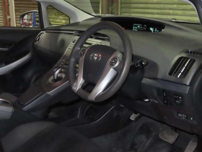 プリウス1.8 S　防錆塗装スマキーCDETC 2WD 1800