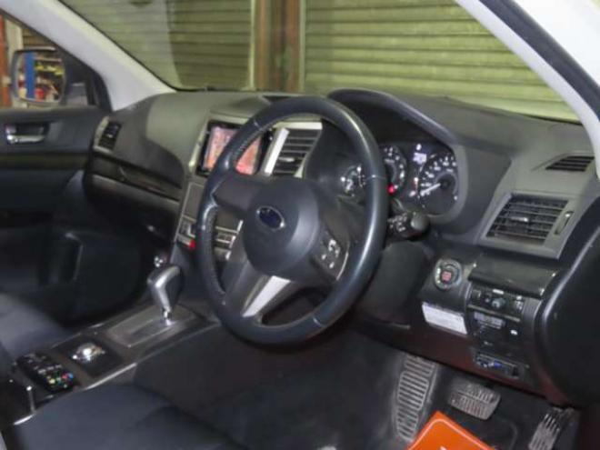 レガシィワゴン2.5 GT アイサイト 4WD　防錆塗装4WDTVナビBカメETC積込タイヤ 2500