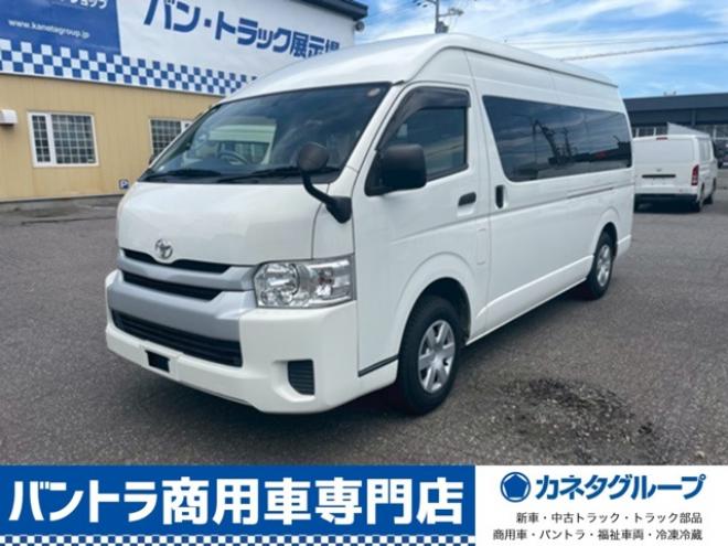ハイエースコミューター 2.7 GL 4WD　4WD　14人乗り　リヤヒーター　リヤエアコン 2700