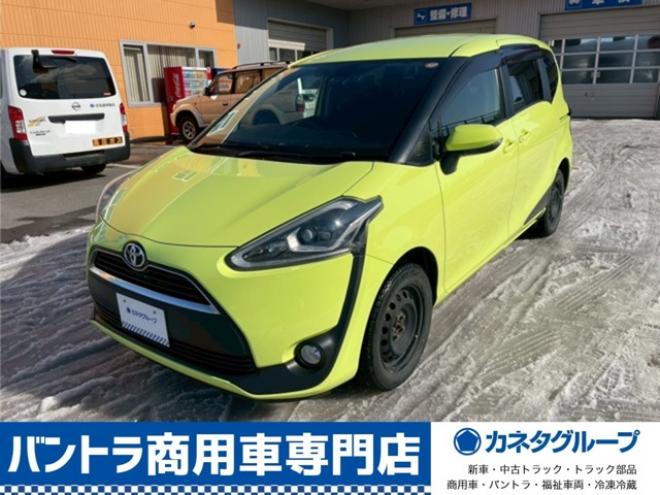 シエンタ1.5 G 4WD　4WD　純正ナビ　夏冬タイヤ 1500